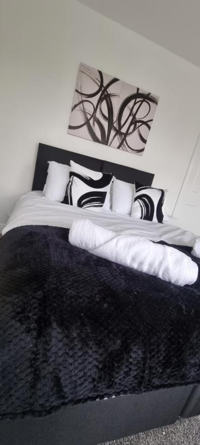 Silver Serenity Stoke-on-Trent Екстериор снимка